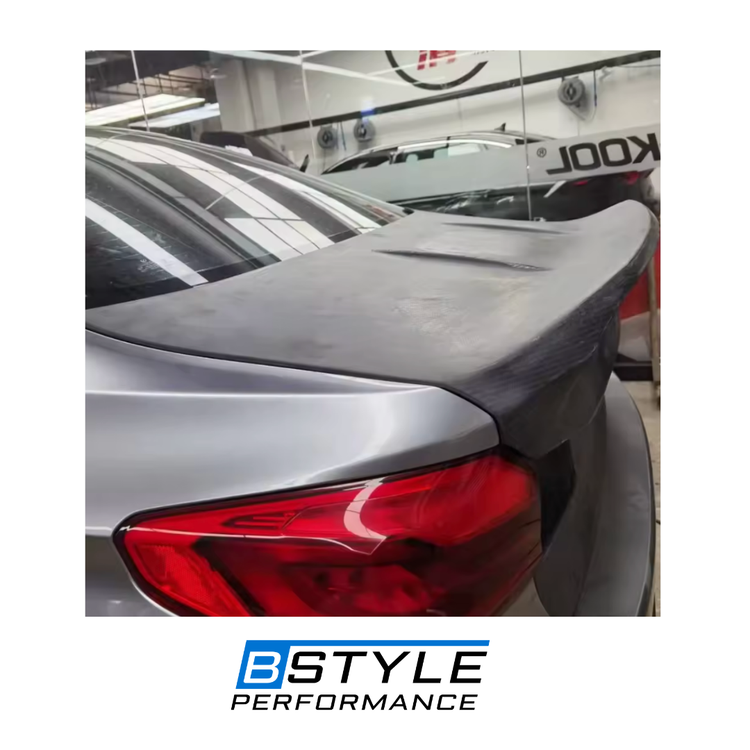 BMW F90 M5 / G30 CSL Style Dry Carbon Fiber Rear Trunk Cover
