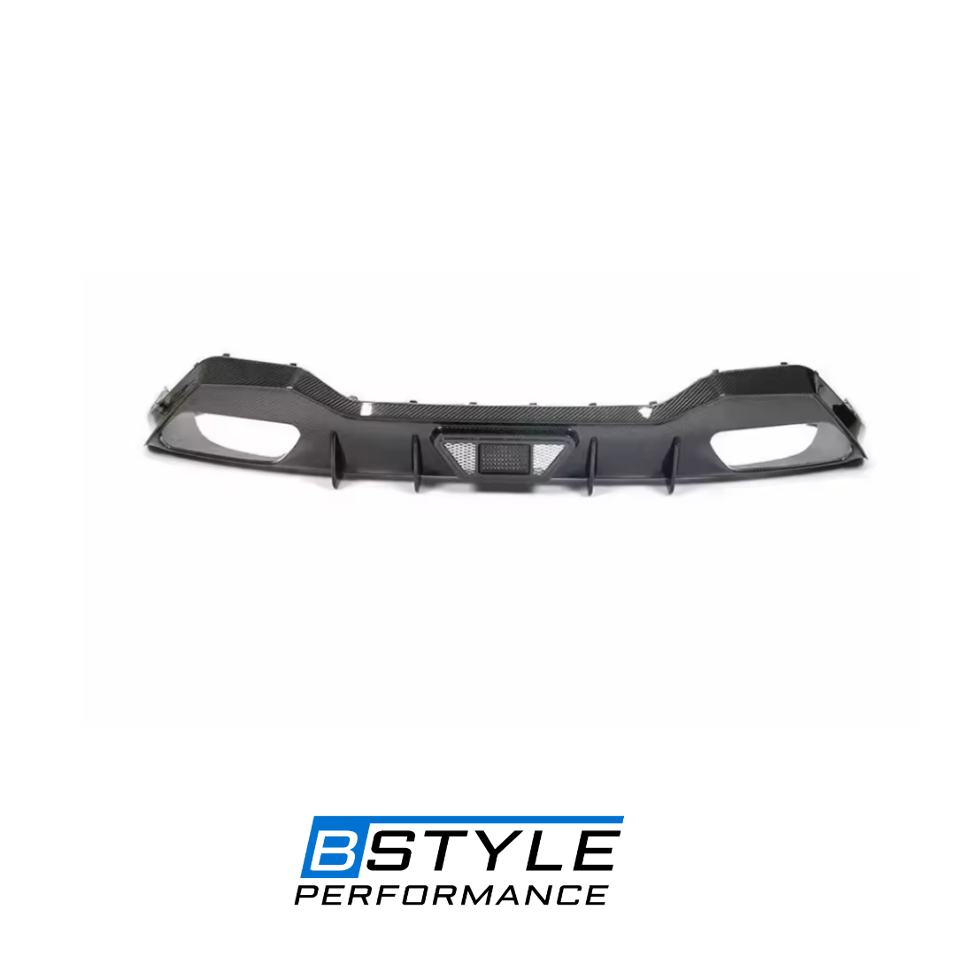 BMW 8 Series G14–G16 Rear Diffuser Dry/Wet Carbon Fiber